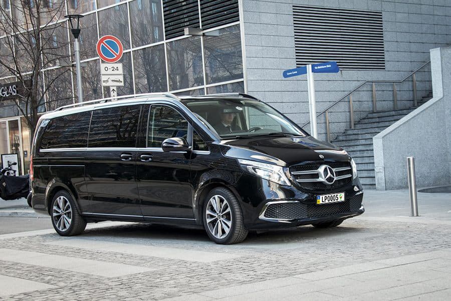 Mercedes V-Class для VIP туров и путешествий